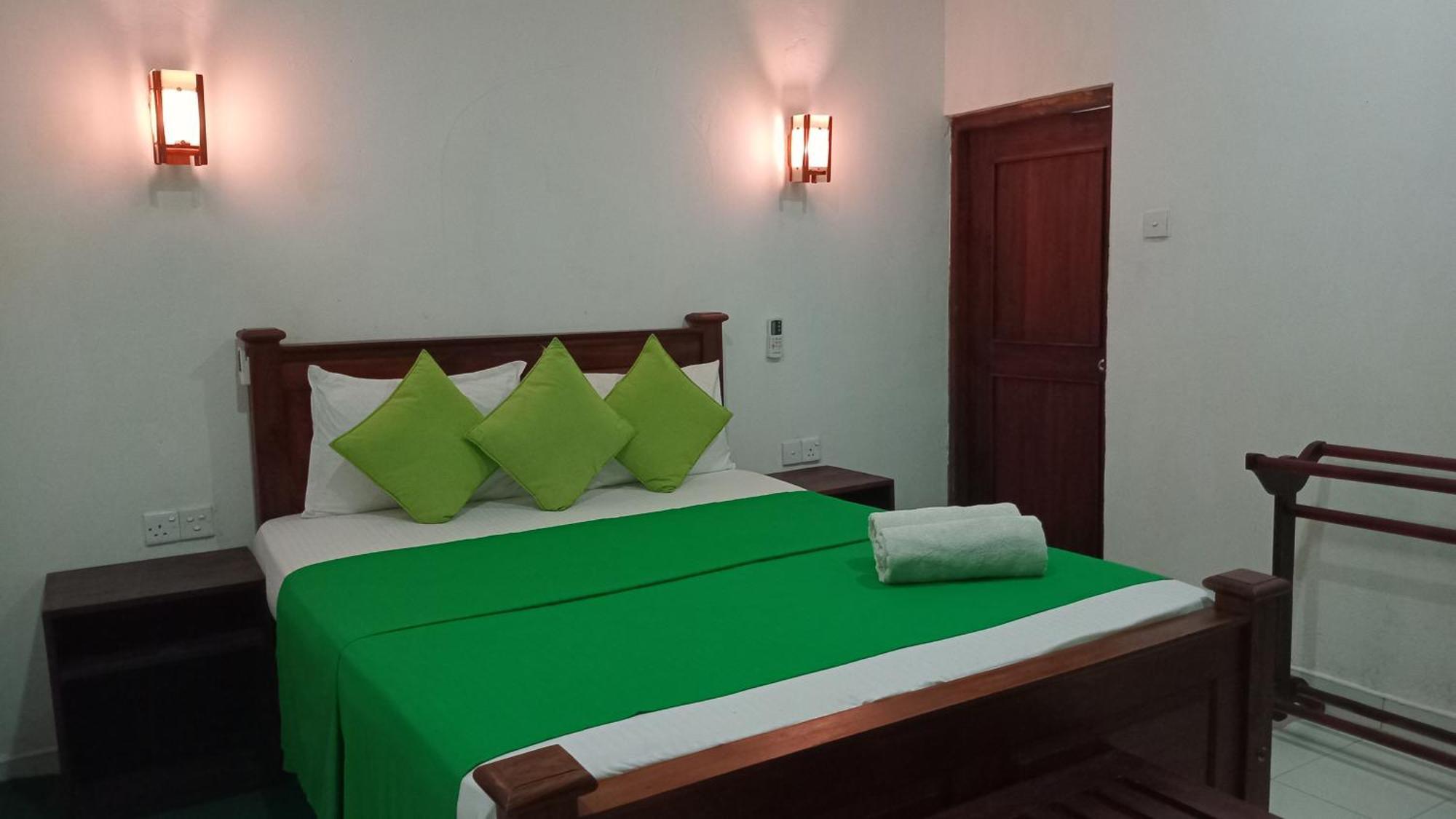 Habarana Dulwan Guest House Quarto foto